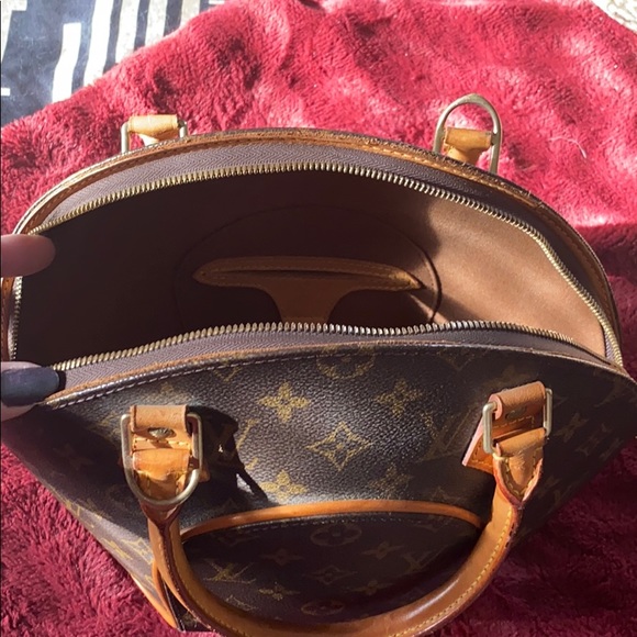 Purse - Picture 4 of 7